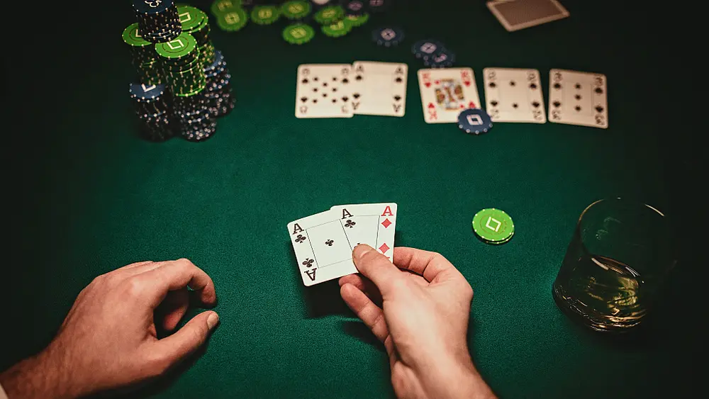 独家揭秘！德州扑克官方下载链接，中文玩家首选！